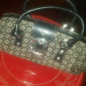 Patterned Nine West purse